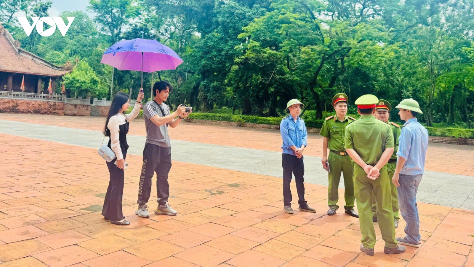 "Bản hùng ca từ cội nguồn": Tưởng nhớ và tri ân
